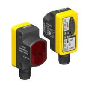 BANNER中型光電傳感器 QS30ELVC系列